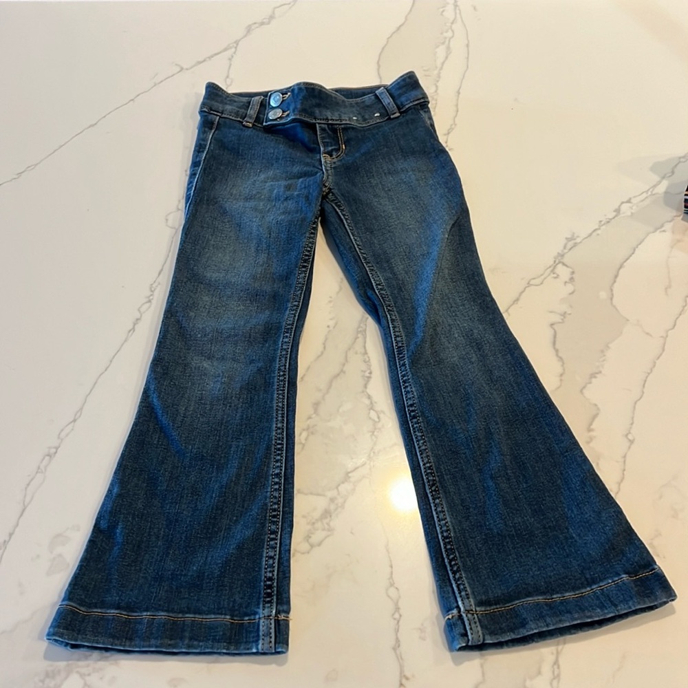 Abercrombie kids low rise boot cut, size 5/6 regular
